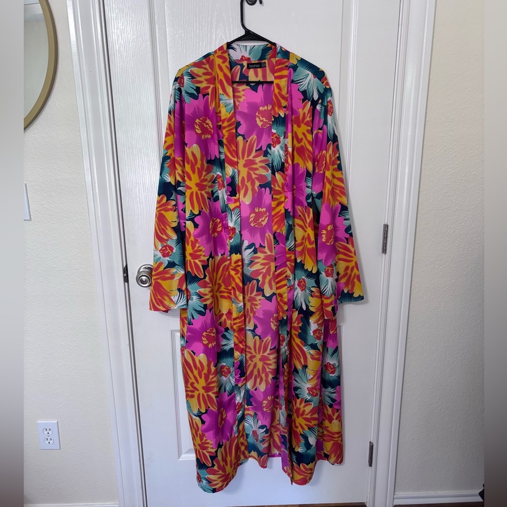 Boohoo Floral Kimono Top